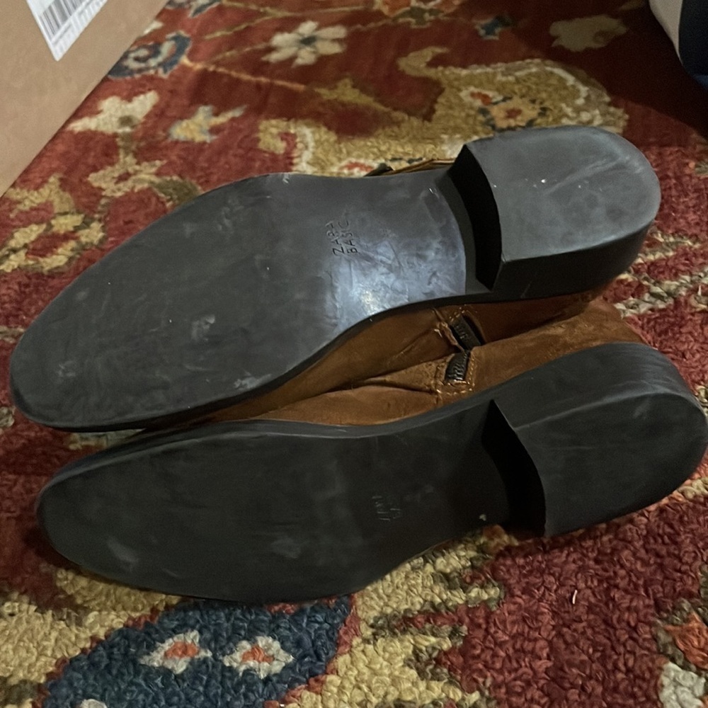 Zara basic sz39 - brown suede ankle boots - Picture 5 of 7